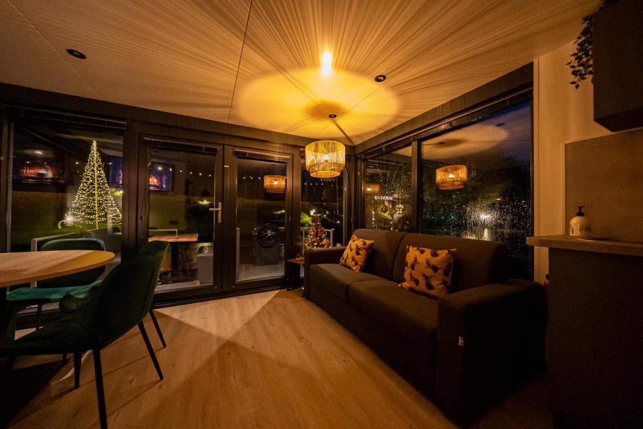 Houseboats Mookerplas Met Dakterras Middelaar Exterior photo