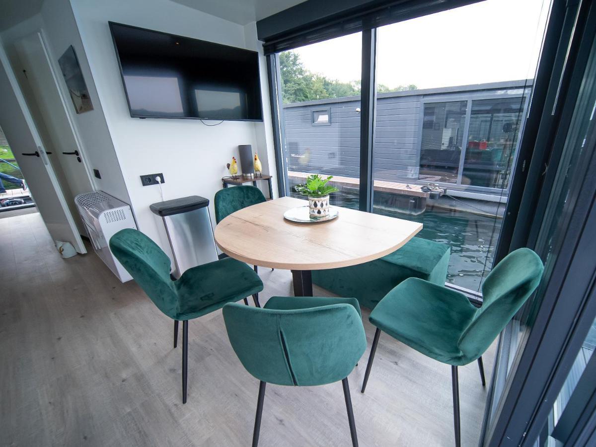 Houseboats Mookerplas Met Dakterras Middelaar Exterior photo